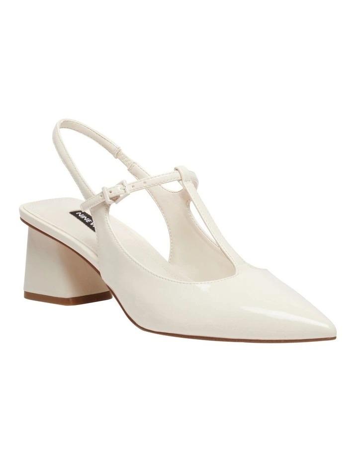 Lisabel Pump in Ivory