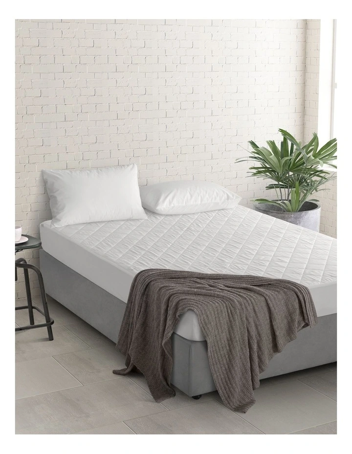 Tencel Quilted Mattress Protector in White
