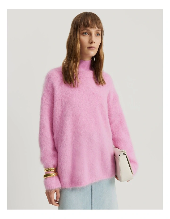 Soft Fluffy Crew Neck in Rosetta