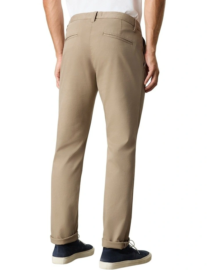 Reed Dobby Chino in Brown