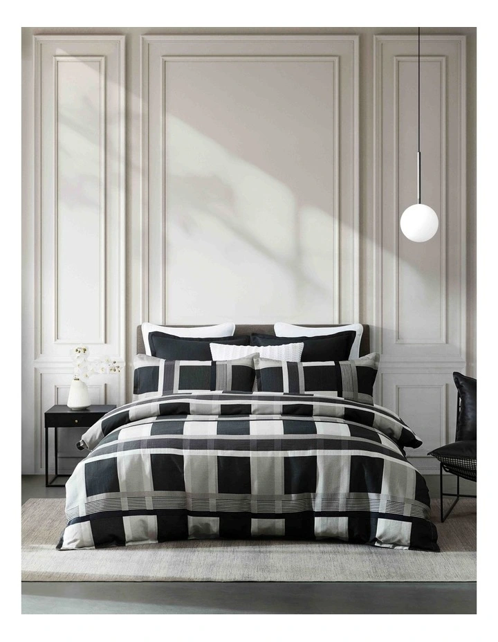 Conrad Bedlinen in Black/Grey