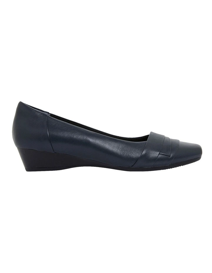 Saturn Heeled Shoes in Navy Leather