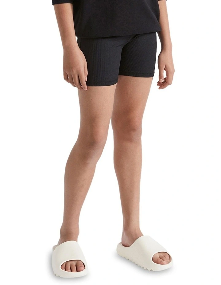 Core Rib Bike Short in Black