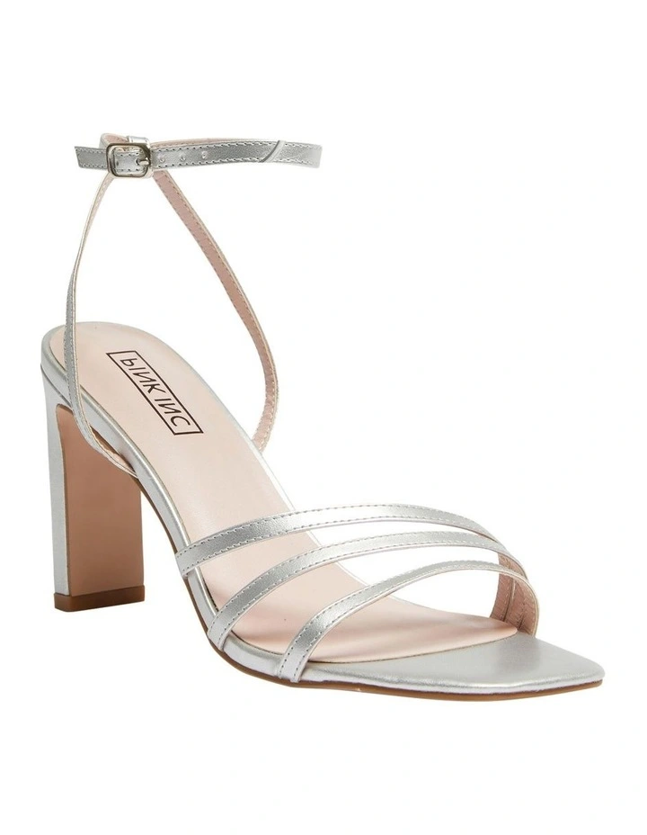 Lara Sandals in Silver Metallic