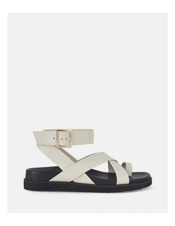 Tillie Flats in Cream