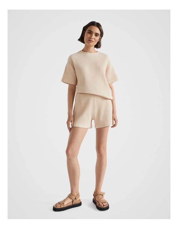 Two Tone Lounge Short in Soft Wheat