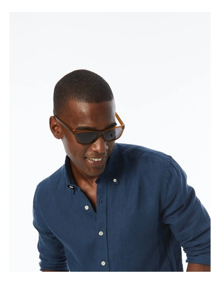 Sunglasses with Polarised grey lenses in Gingerbread brown