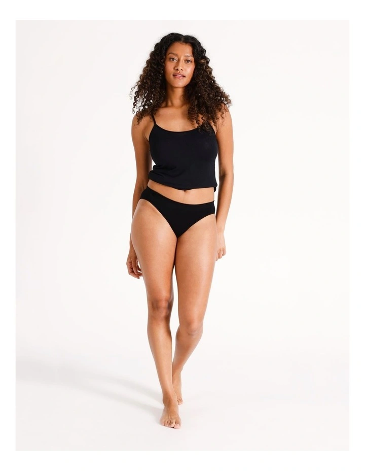 Seamfree Bikini in Black
