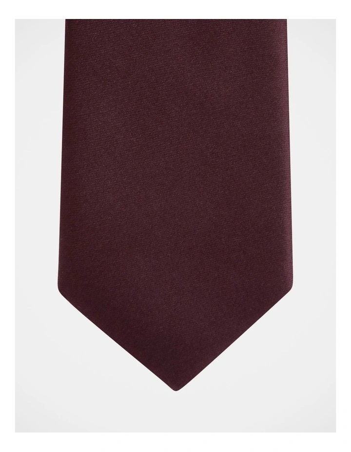 Core Poly Tie in Burgundy