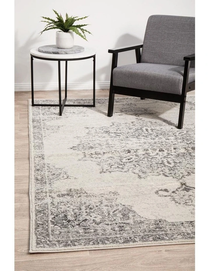 Chrome Rita Silver Rug