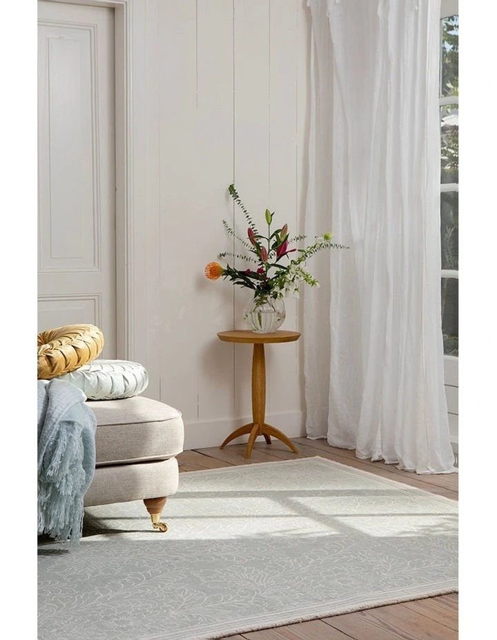 Silchester Rug 081107 in Pale Sage