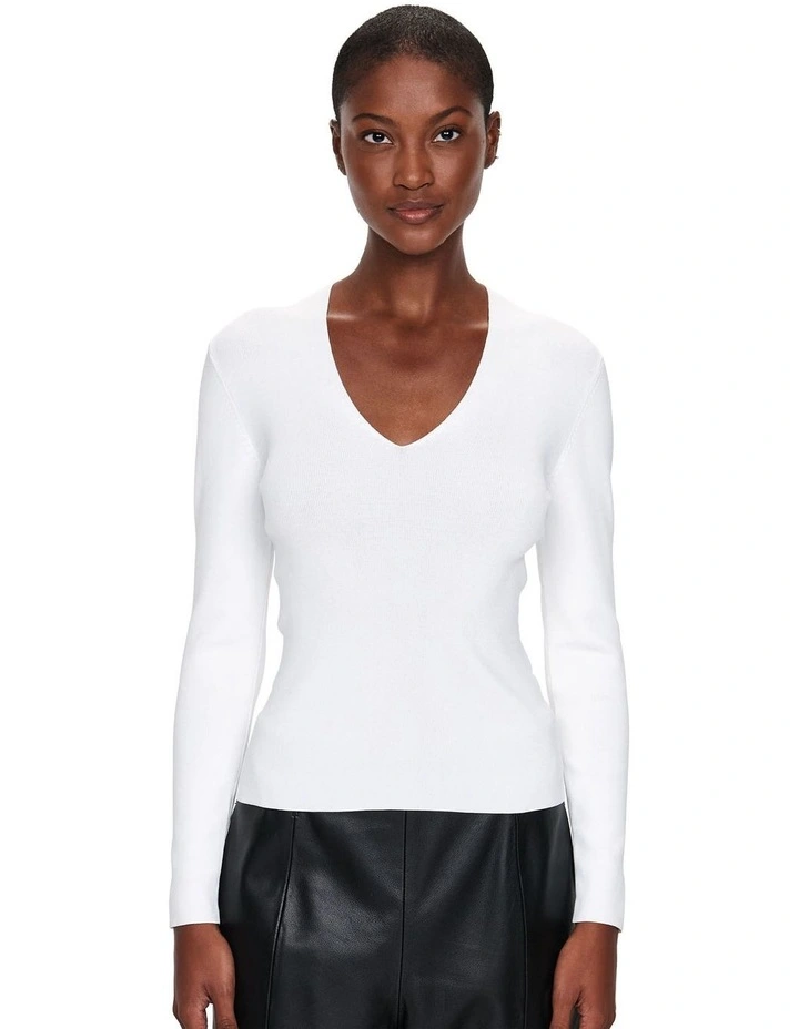 Long Sleeve V-Neck Knit Top in Ivory