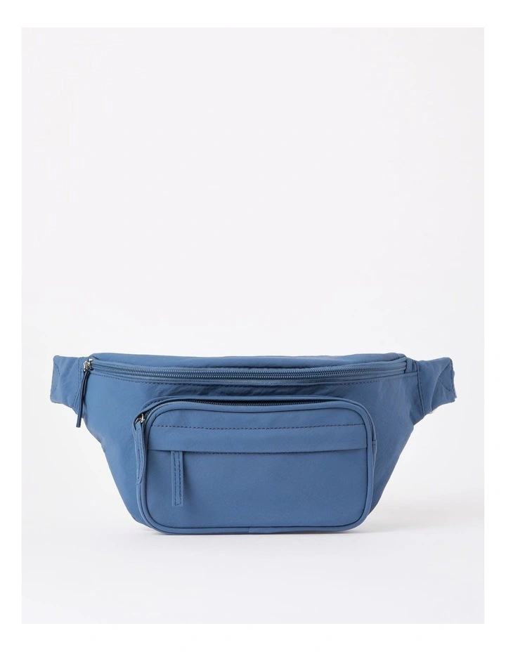 Tai Waistbag in Blue