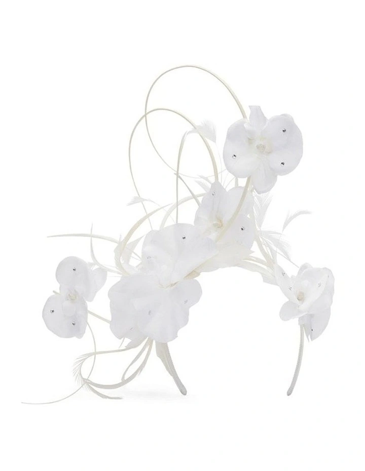 Jada Fascinator in White