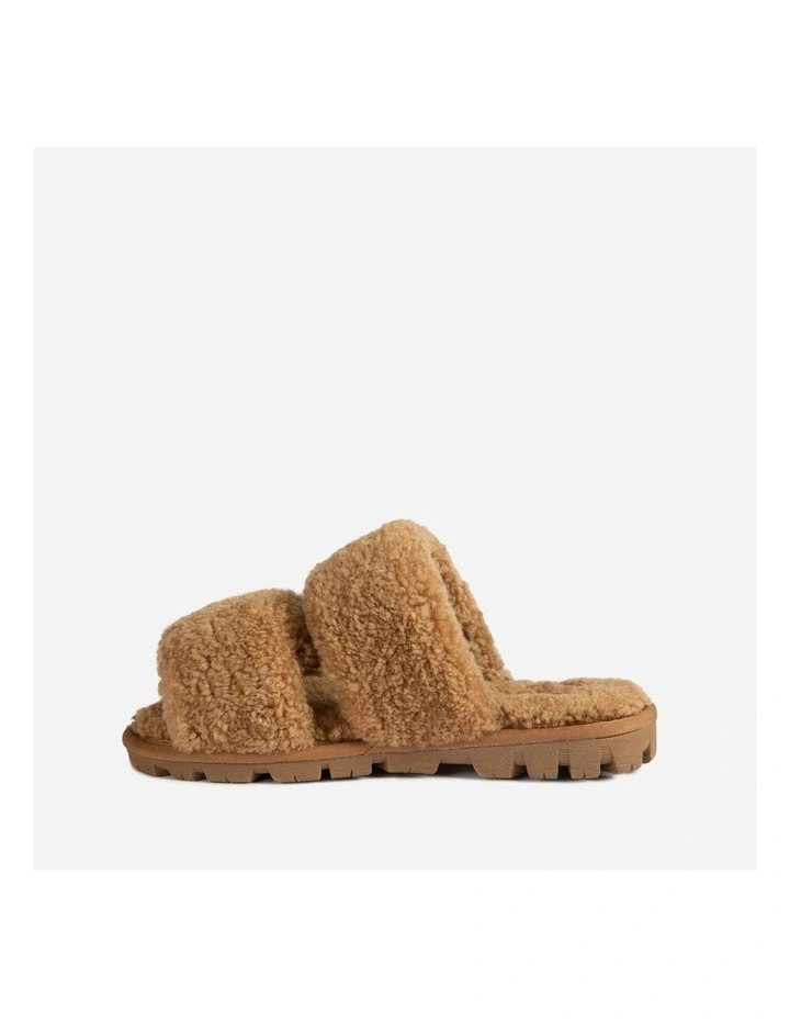 Ugg Evelyn Curly Slide in Chestnut