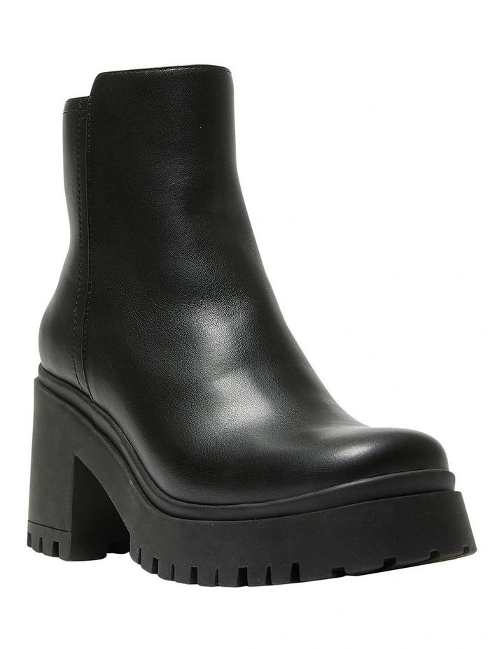Parker Boots in Black Smooth