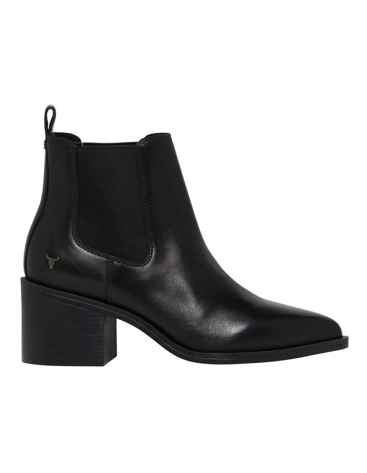 Wonder Black Leather Boot