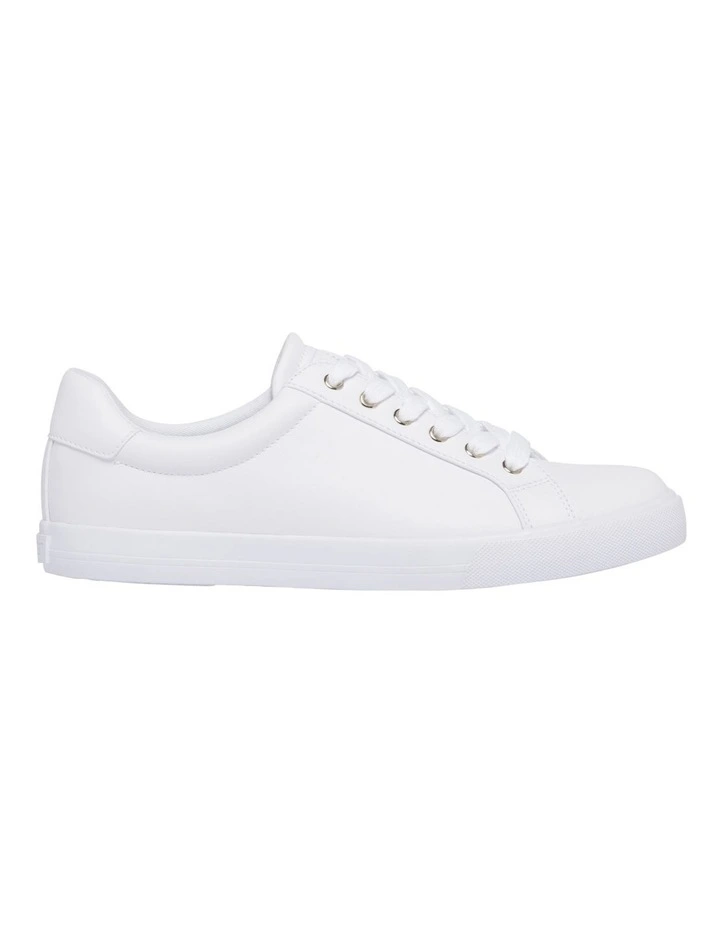 Layna Sneakers
