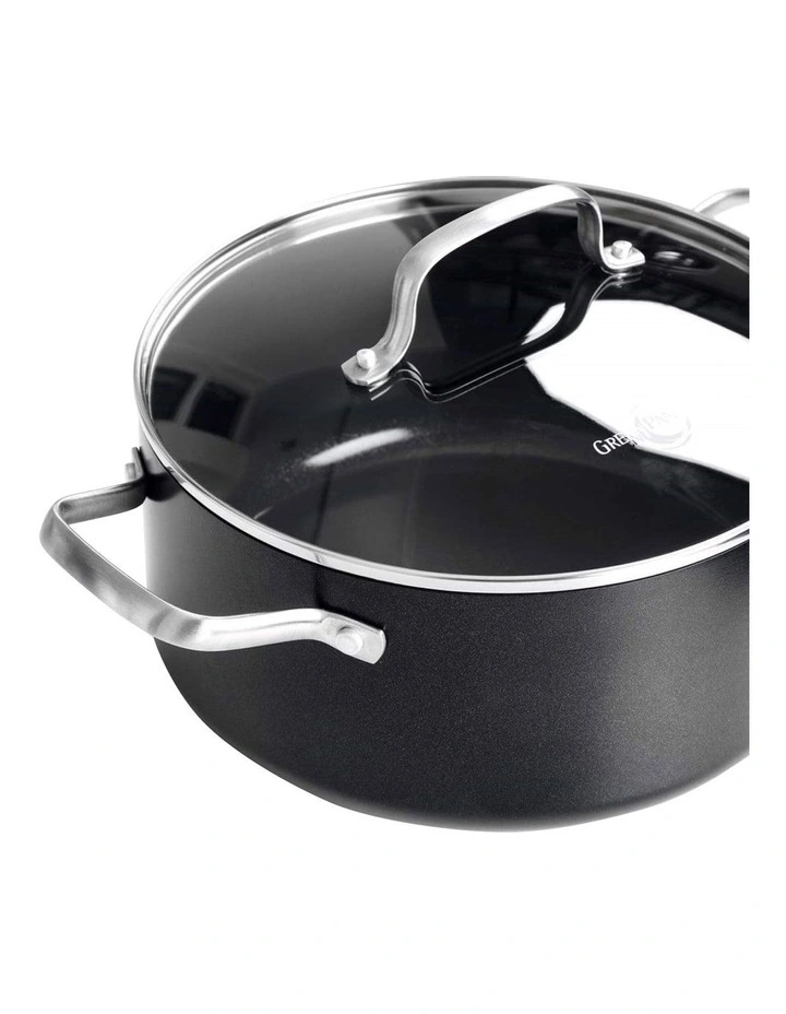 Copenhagen Covered Casserole 24cm/4.95L in Black