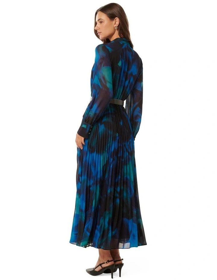 Skyla Pleated Long Sleeves Midi Dress in Blue