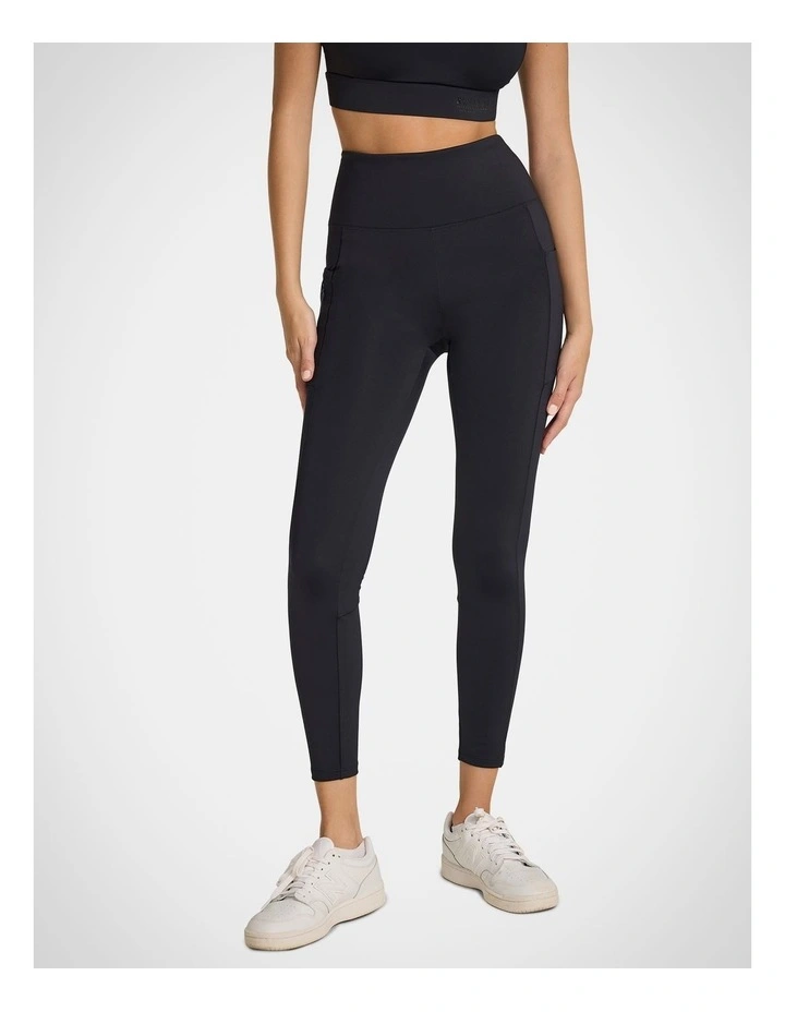 Accelerate Pocket Full Length Tights in Black