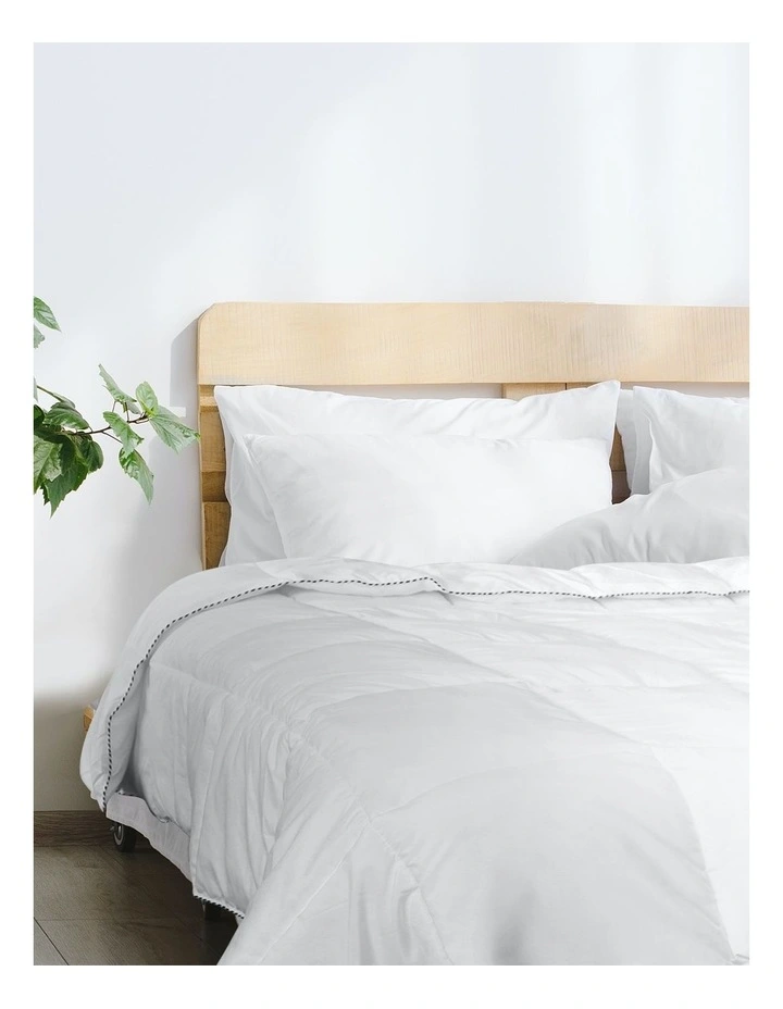 Bamboo Blend Quilt 250GSM Luxury Duvet in White