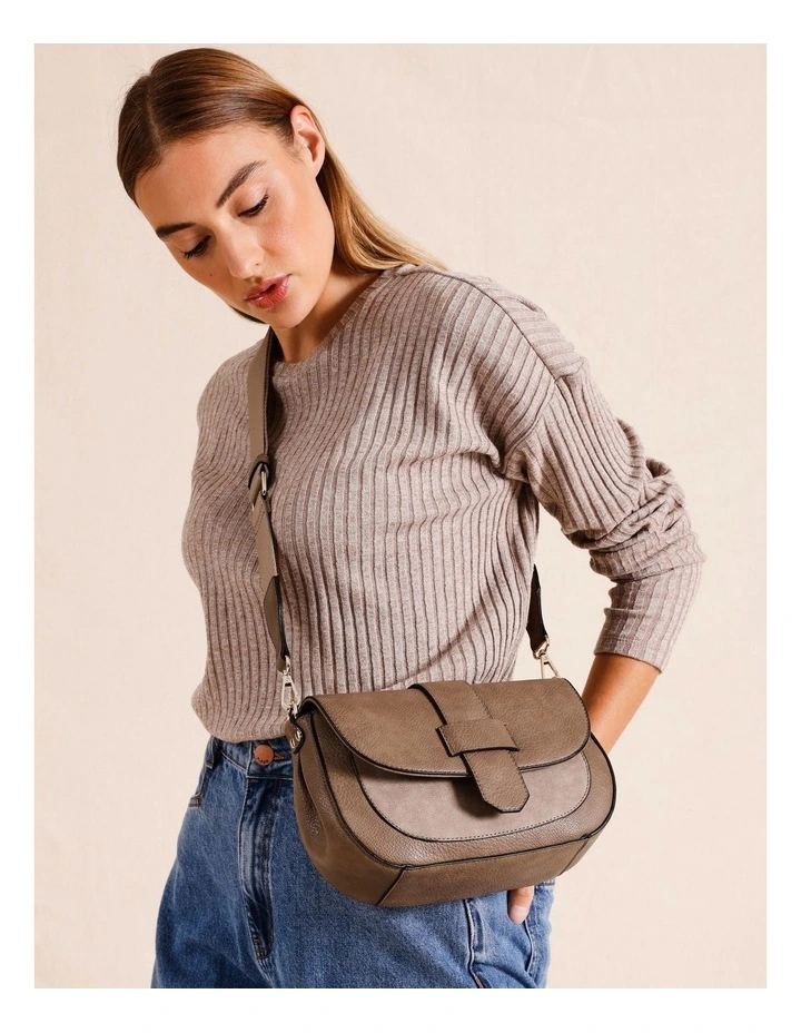 Shelby Crossbody Bag in Beige