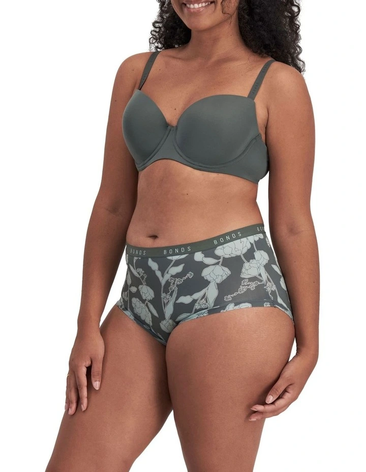 Invisitails Full Brief in Love Me Better