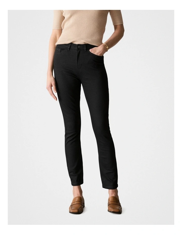 Slim Jean in Blue Black