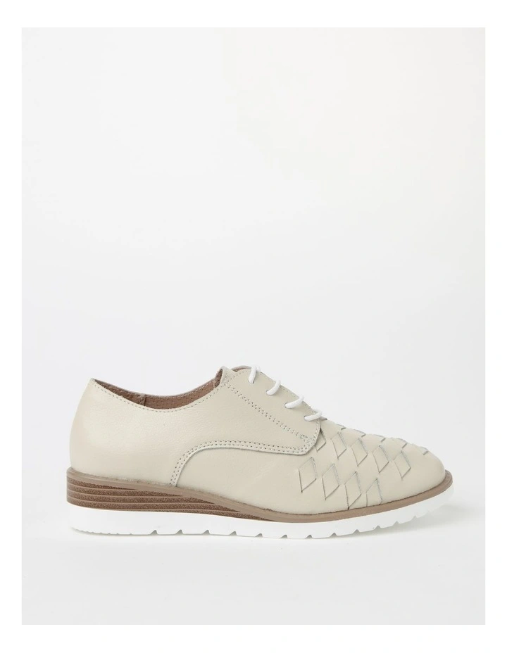 Davie Flat Shoes in Bone