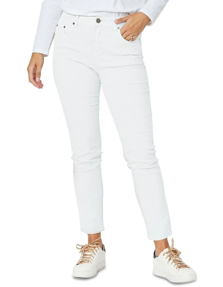Wonder Slim Leg Jeans in White