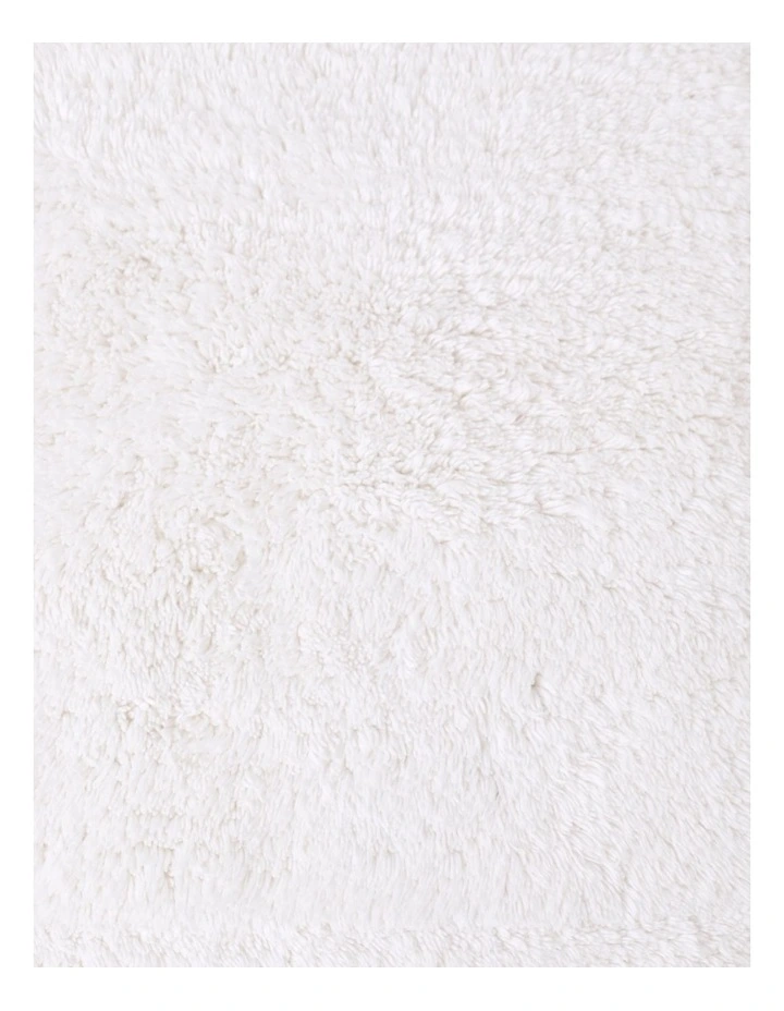 Lyon Bath Mat in White