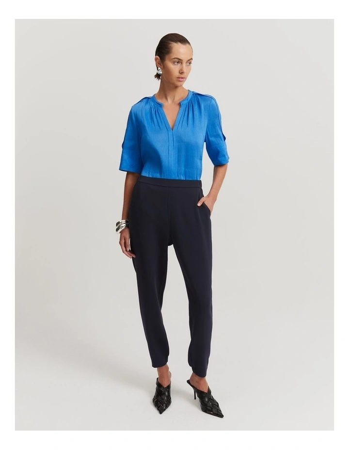 Pull-on Woven Pant in Navy
