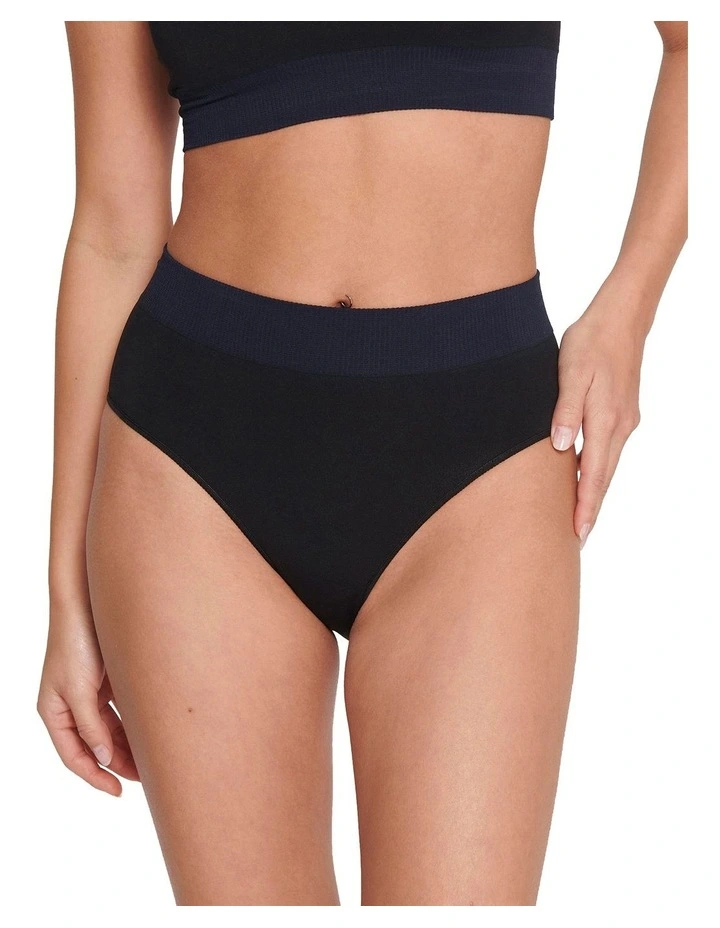 Ever Infused Aloe High Waist in Black