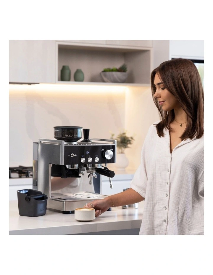 Origins Espresso Coffee Machine in Black