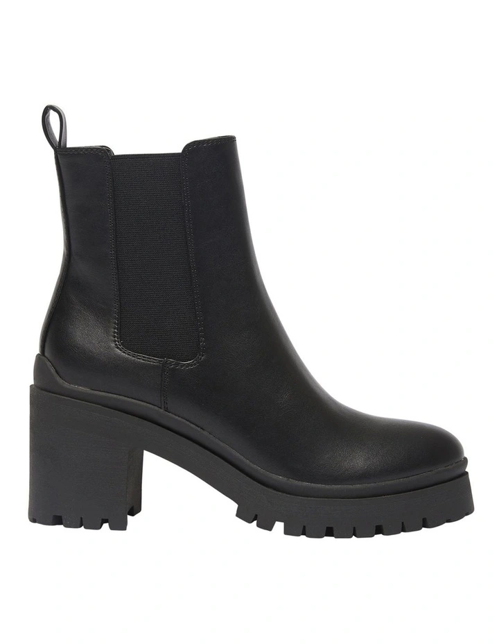 Jakarta Boots In Black Smooth