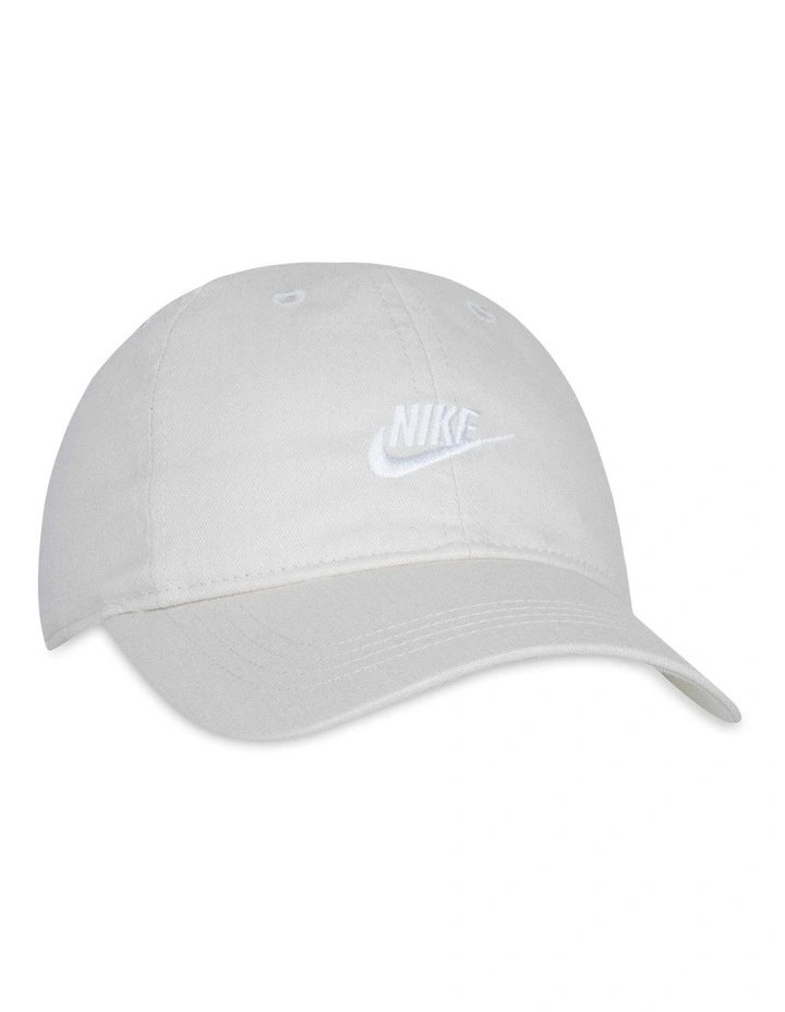 Futura Curve Brim Cap in Sanddrift
