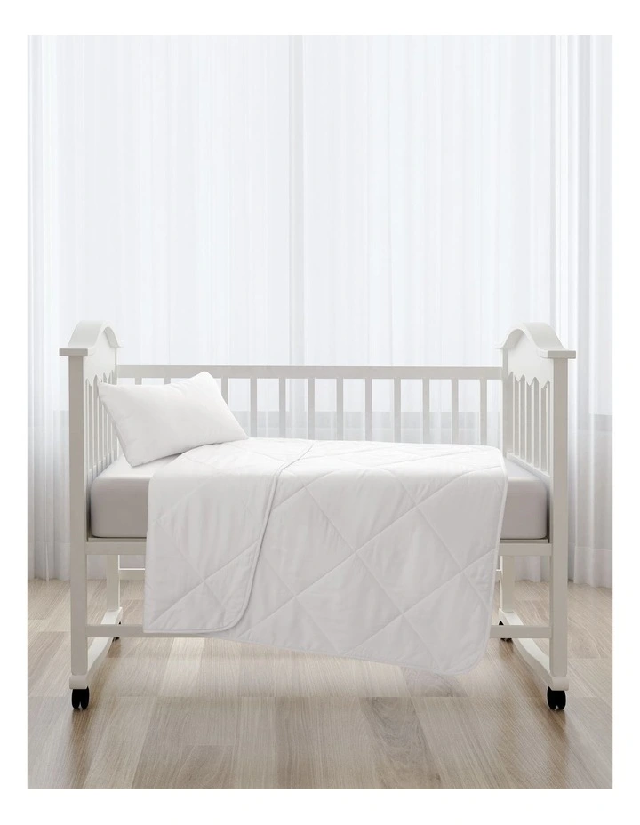 Cot Size Summer Bamboo Quilt 250gsm in White