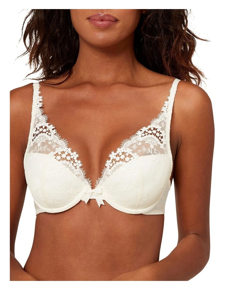 Wish Push Up Triangle Bra In White