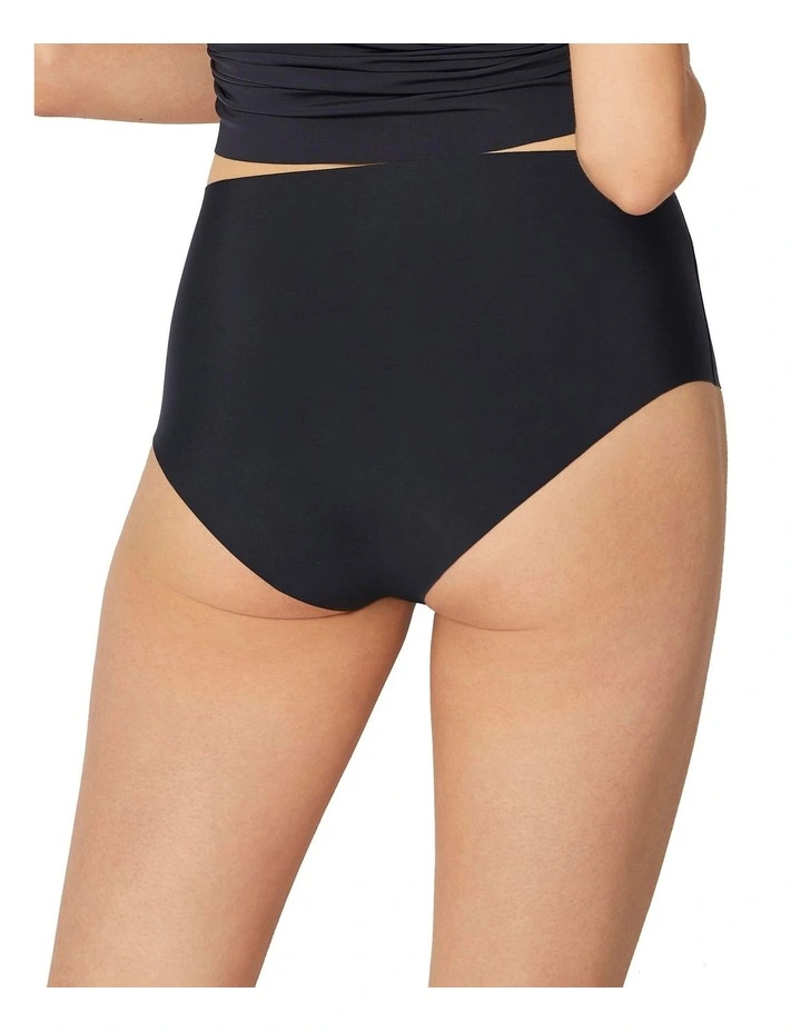 Zero Feel Maxi Brief Black