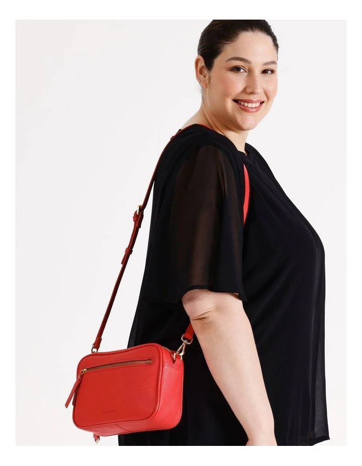 Alana Crossbody Bag in Coral