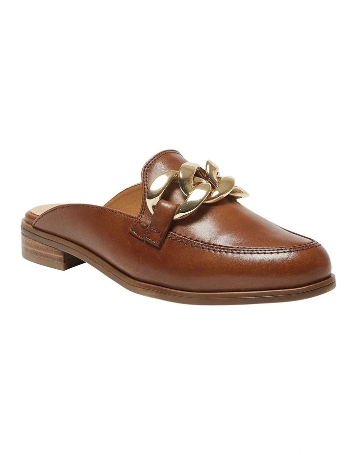 Pivot Flat Leather Shoes in Mid Brown