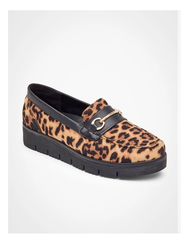 Wedge Loafer in Leopard