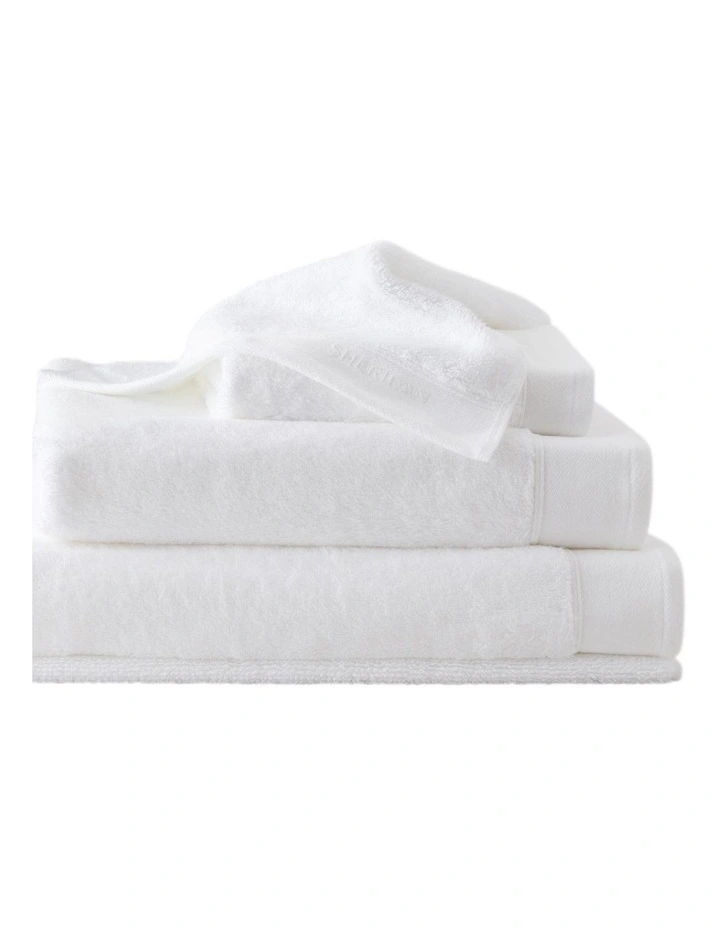Eris Soft Luxury Collection Towel in White
