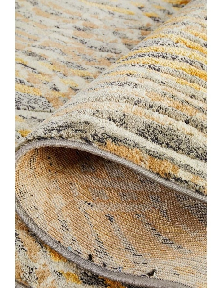 Dreamscape Flurry Modern Rug in Brown