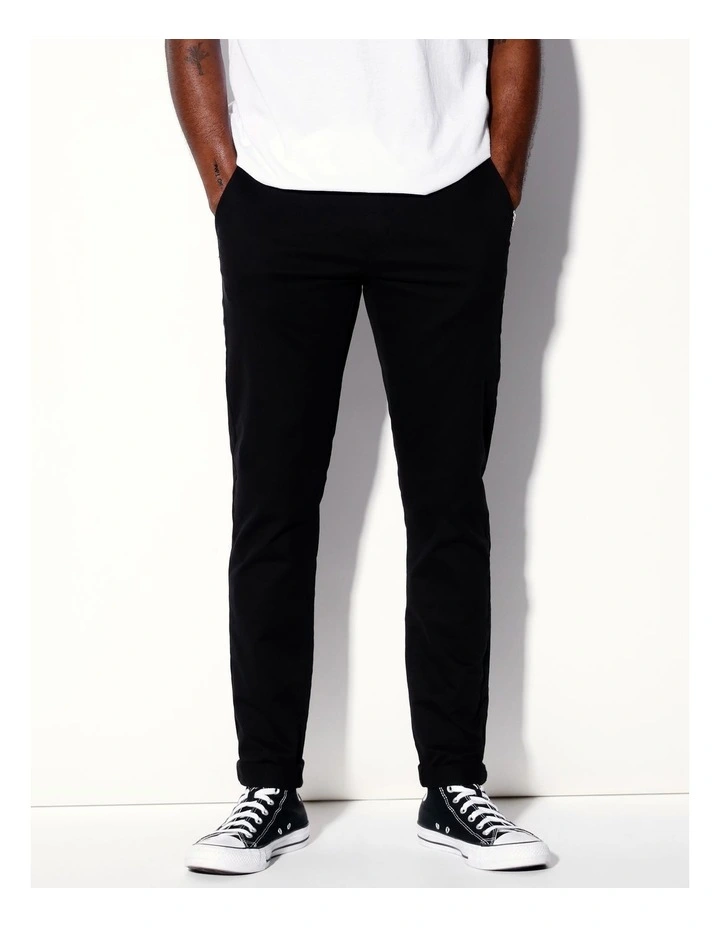 Skarsgard Skinny Chino in Black