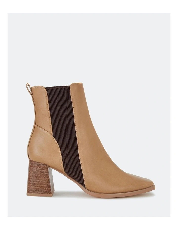 Dominica Boot in Camel