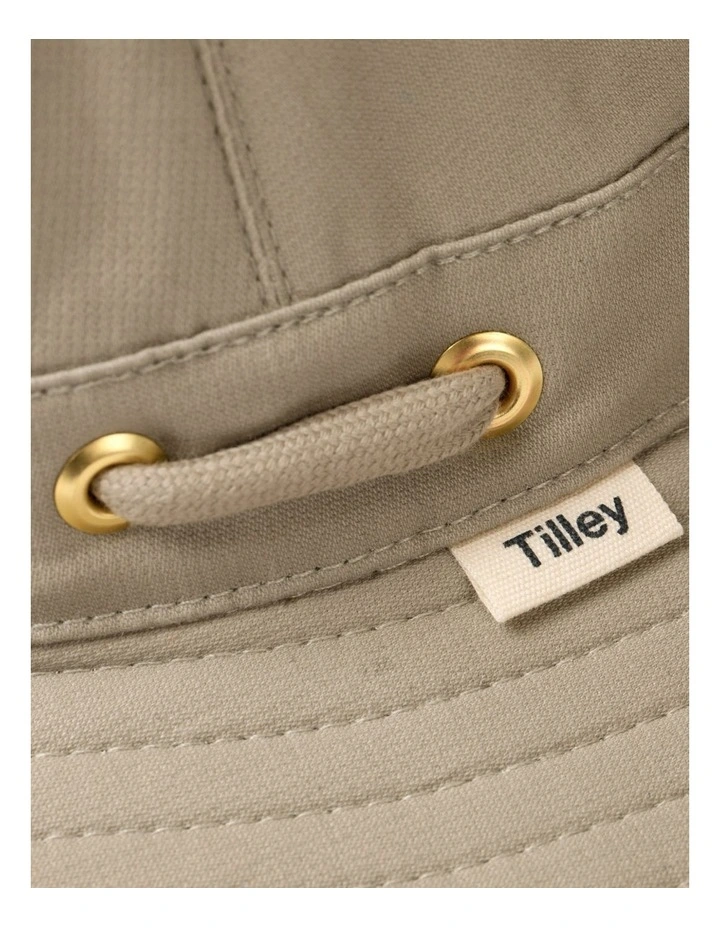 Bucket Hat in Khaki