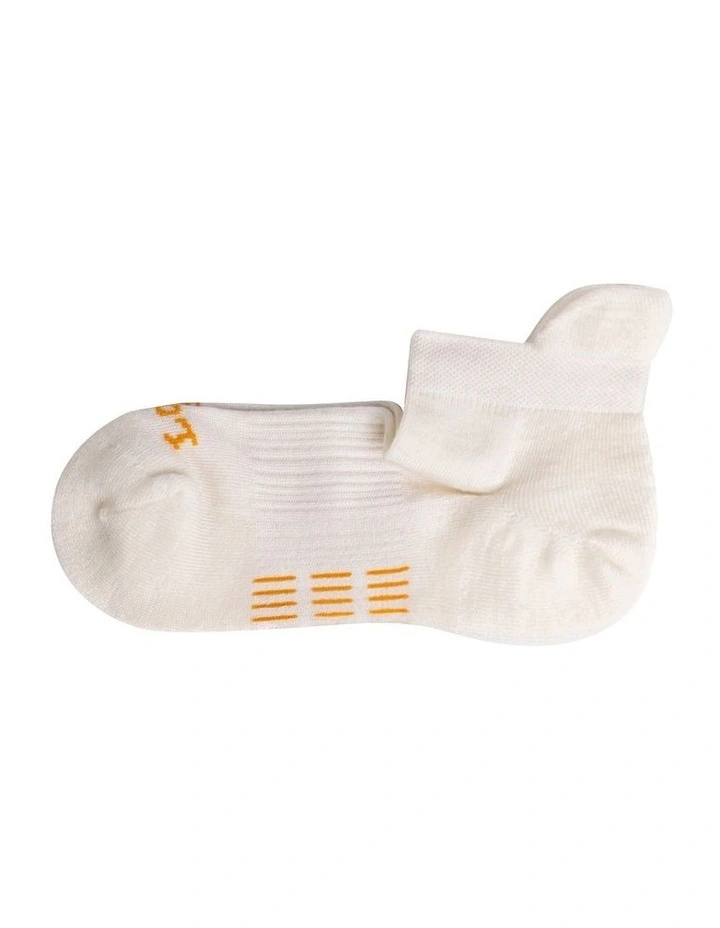 Active Ankle Socks in Snow