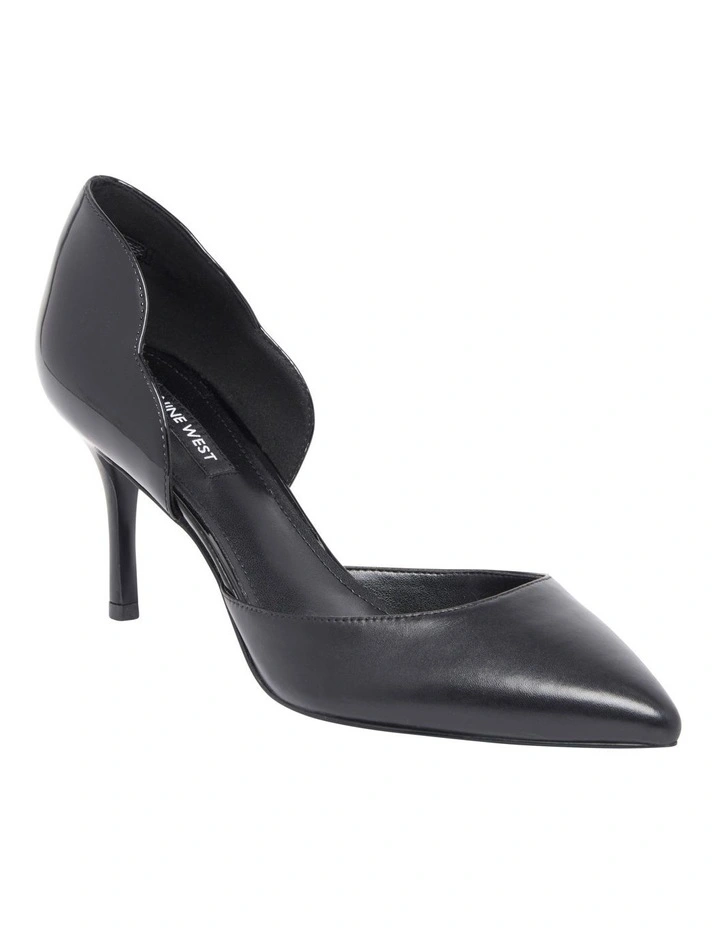 Mence Pump in Black